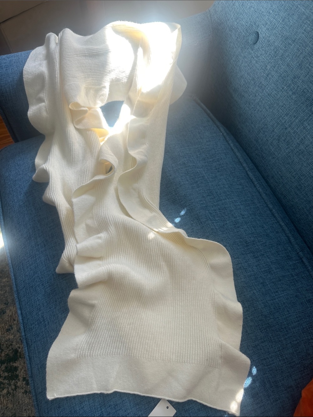 Talbots Cream Ribbed Ruffle Scarf NWT - Picture 2 of 4